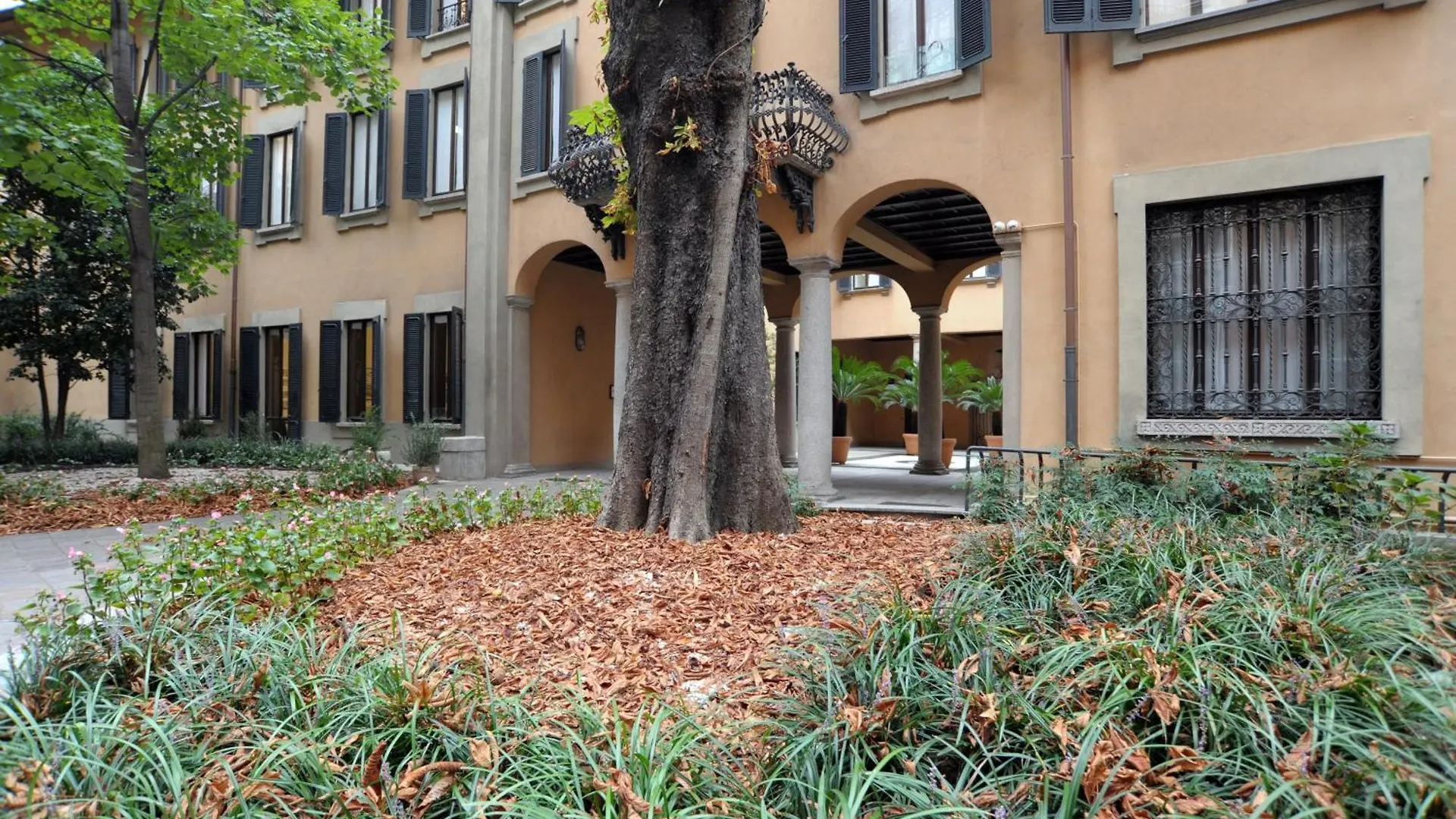 Lanzone Apartment Milan 0*,  Italy