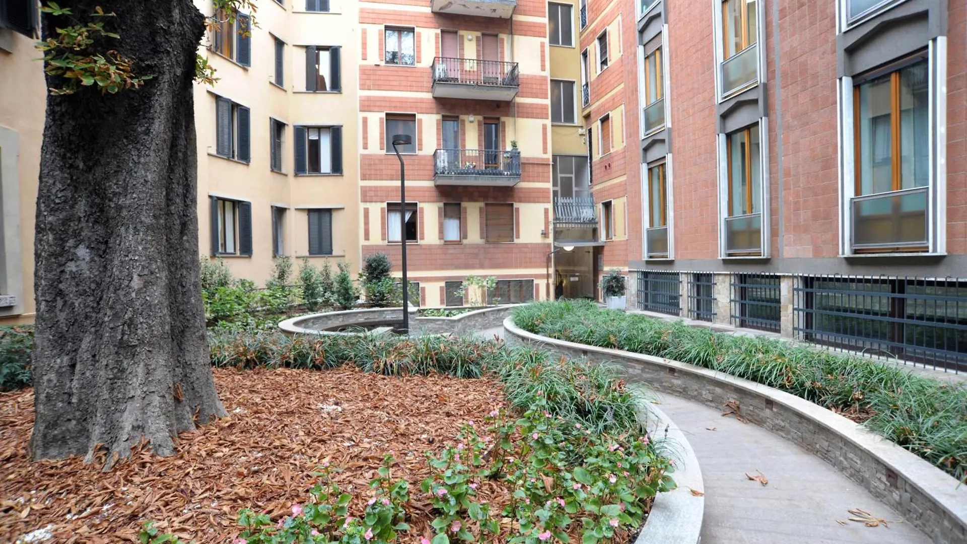 Lanzone Apartment Milan Italy
