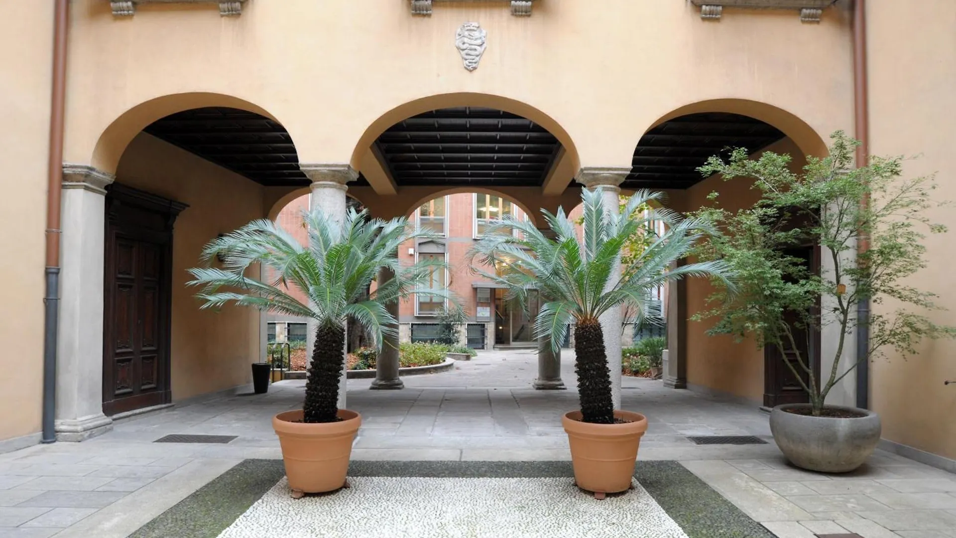 Lanzone Apartment Milan